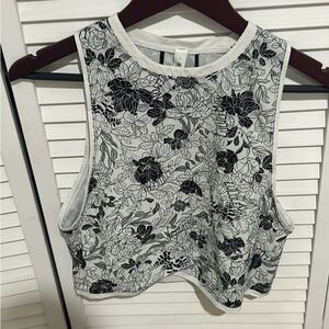 Lululemon size 2 floral Tank